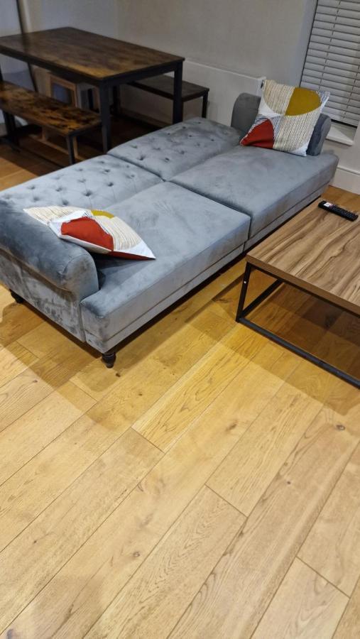 London City Apartment Ealing Bagian luar foto
